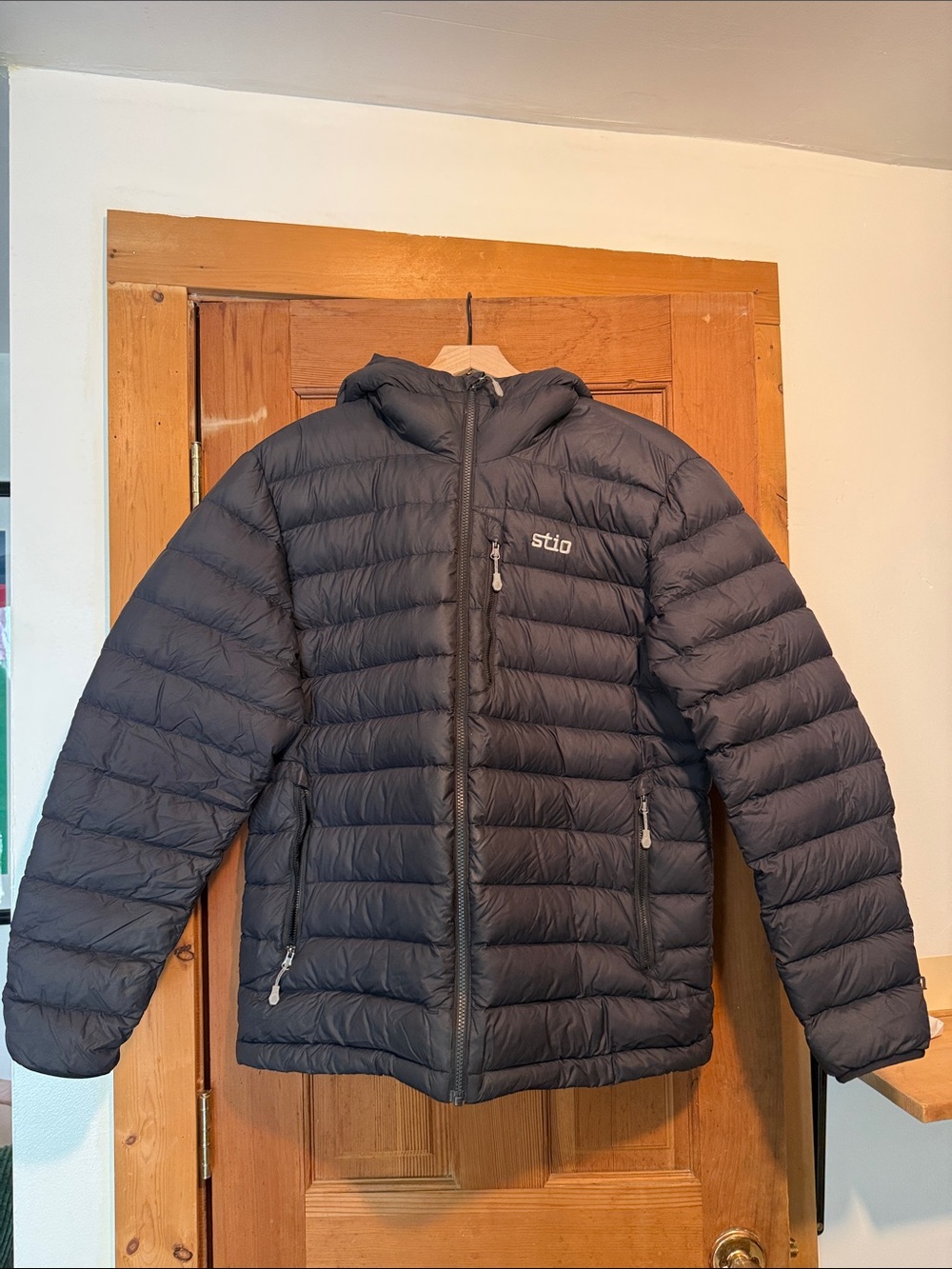 Stio Men's Hometown Down Hooded Jacket L